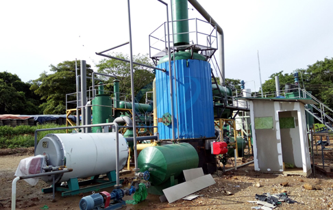 How does oil distillation plant work? 