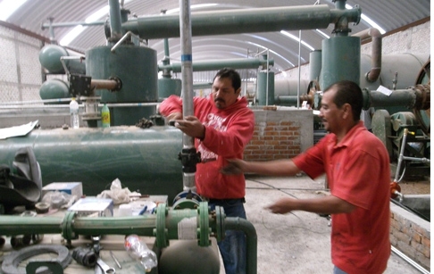 Mexico customer bought 6 sets tyre pyrolysis machine in 2013