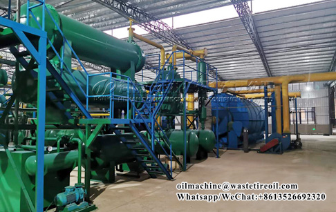 What are the factors affecting chemical pyrolysis of plastic to fuel?