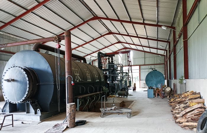 DY-10 tire recycling pyrolysis machine installed in Sri Lanka