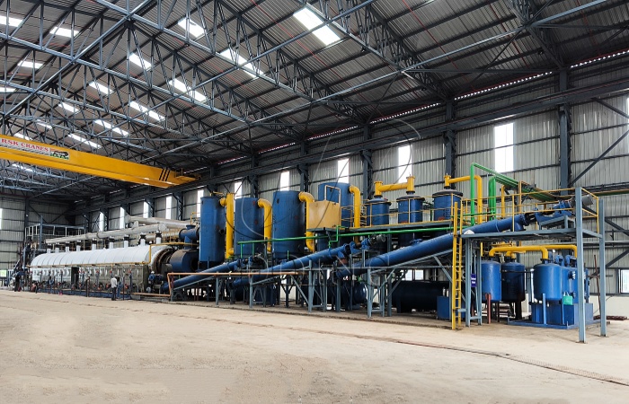Fully continuous waste tire pyrolysis recycling project