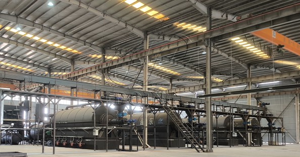 Semi-continuous Type pyrolysis plant