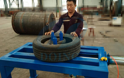 Tyre compression machine