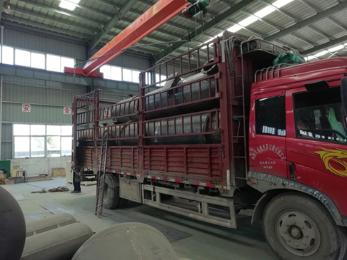 One set of 10T waste tire pyrolysis plant delivered to Anhui Province, Bengbu City