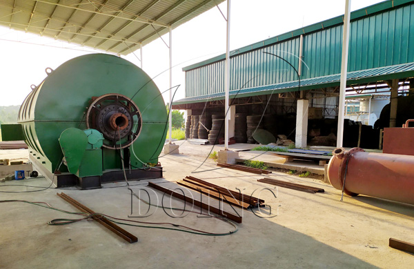 tyre pyrolysis machine