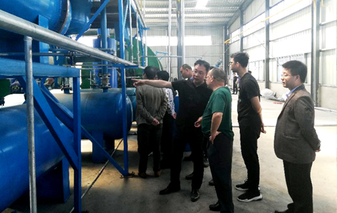 Officers from Guangxi, China visit DOING for more details about waste tyre recycling pyrolysis plant