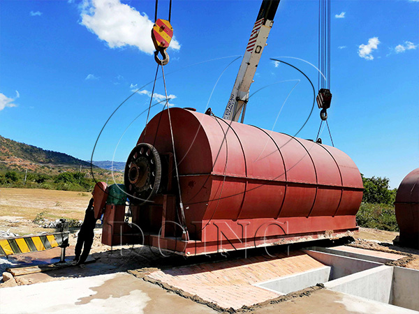 tire recycling machine