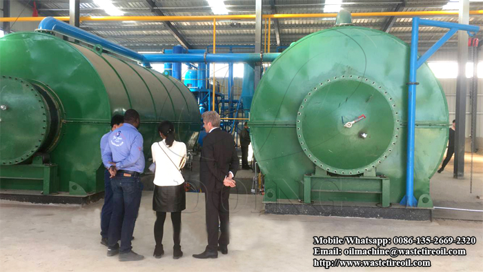 waste plastic pyrolysis machine