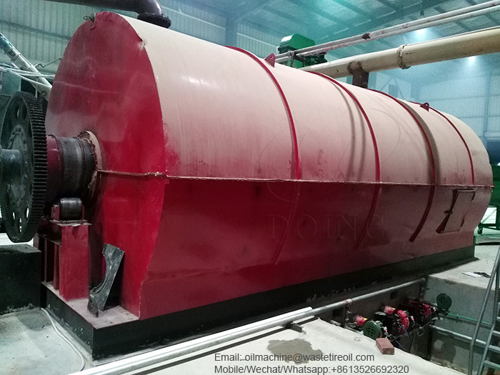 tire pyrolysis machine