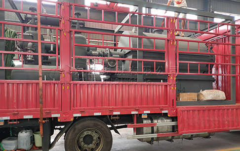 500kg small tyre pyrolysis plant was sent to Guatemala