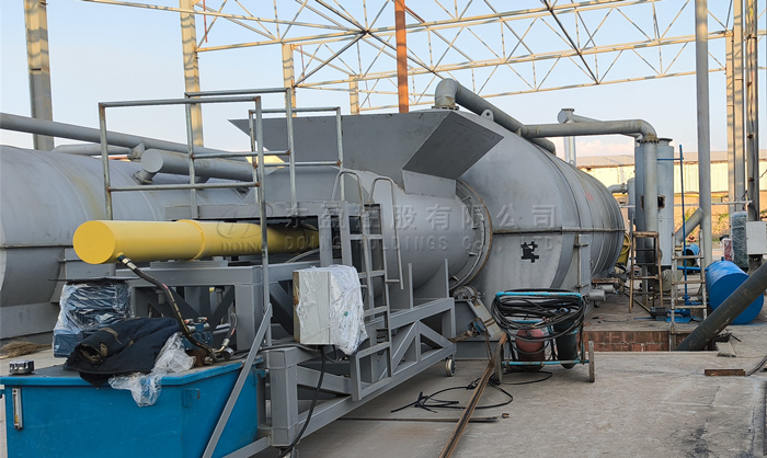 waste tire auto-feeding machine