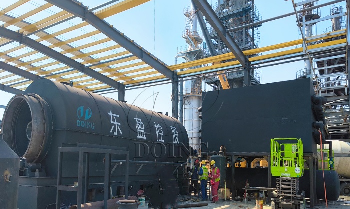 DOING batch type oil sludge pyrolysis machine installed in China